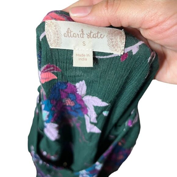 Altar’d State Green Flower Print Bell Sleeve Blouse Size Small - Picture 6 of 6